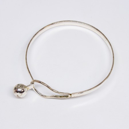 Pulsera rígida plateada AjoPan